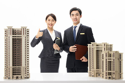 專業(yè)形象，信任之基 房產(chǎn)經(jīng)紀(jì)人頭像在房地產(chǎn)咨詢服務(wù)中的重要性