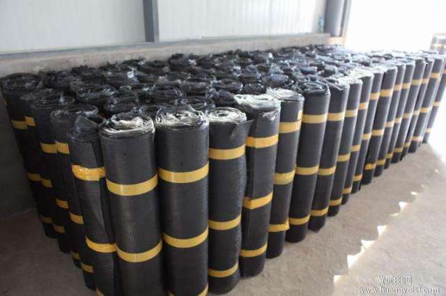 防水卷材與防水涂料優(yōu)缺點對比分析